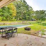 Large Hazleton Home With Hot Tub And Mountain Views!